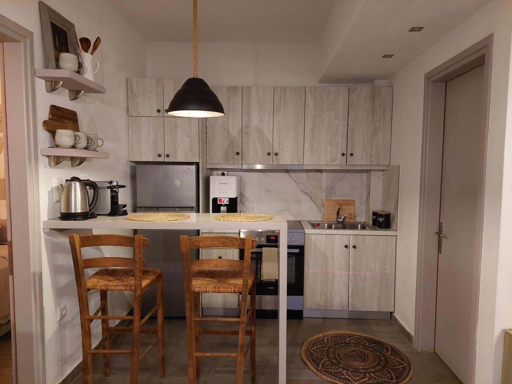 Maya Apartments, Modern And Convenient Apartments With Private Parking Skiathos Exterior foto